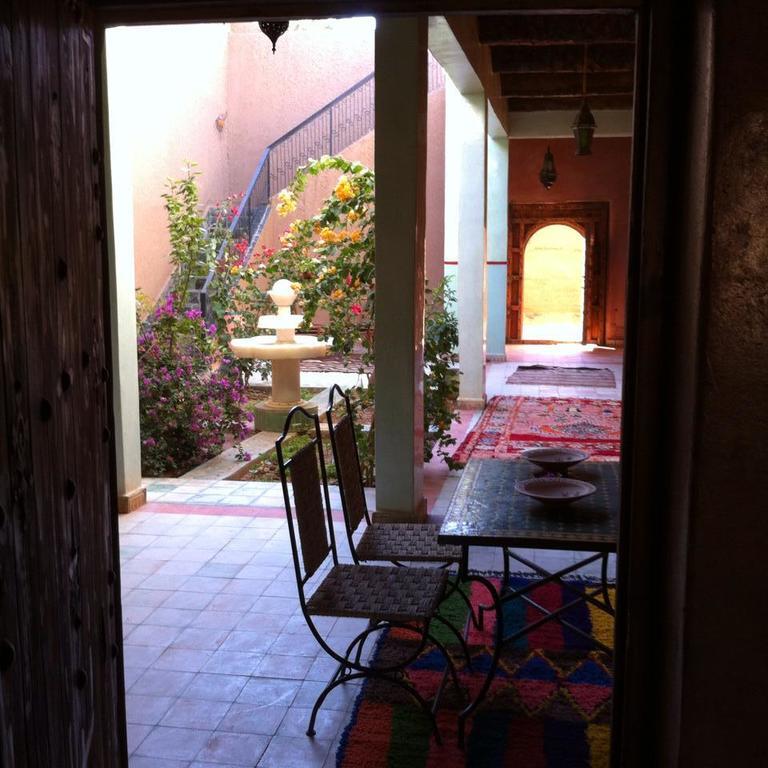 Riad La Maison Du Desert Oulad Driss Exterior foto